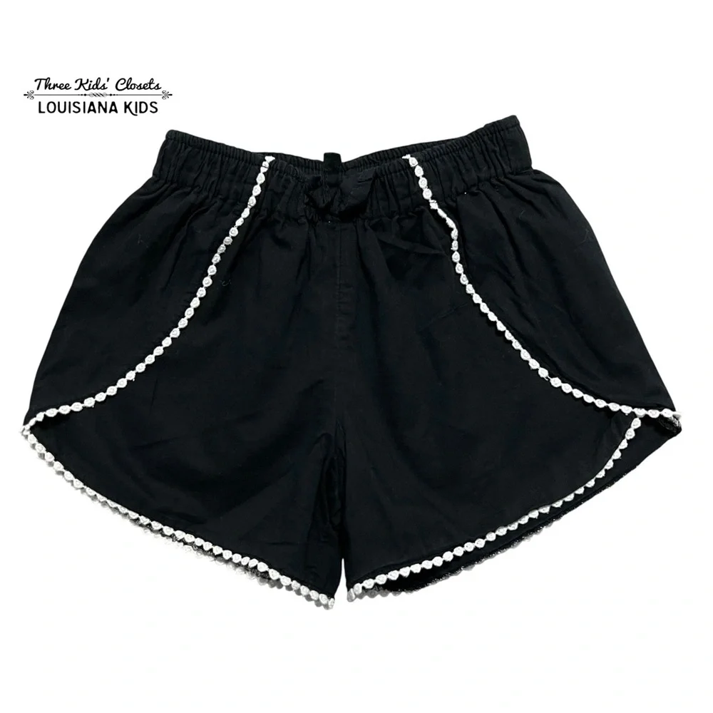 Old Navy 4T Black & White Tulip Shorts